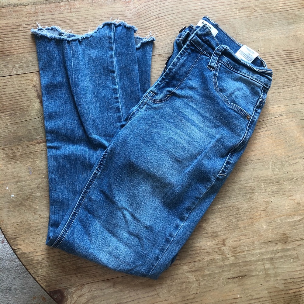 Kensie Cropped Jeans